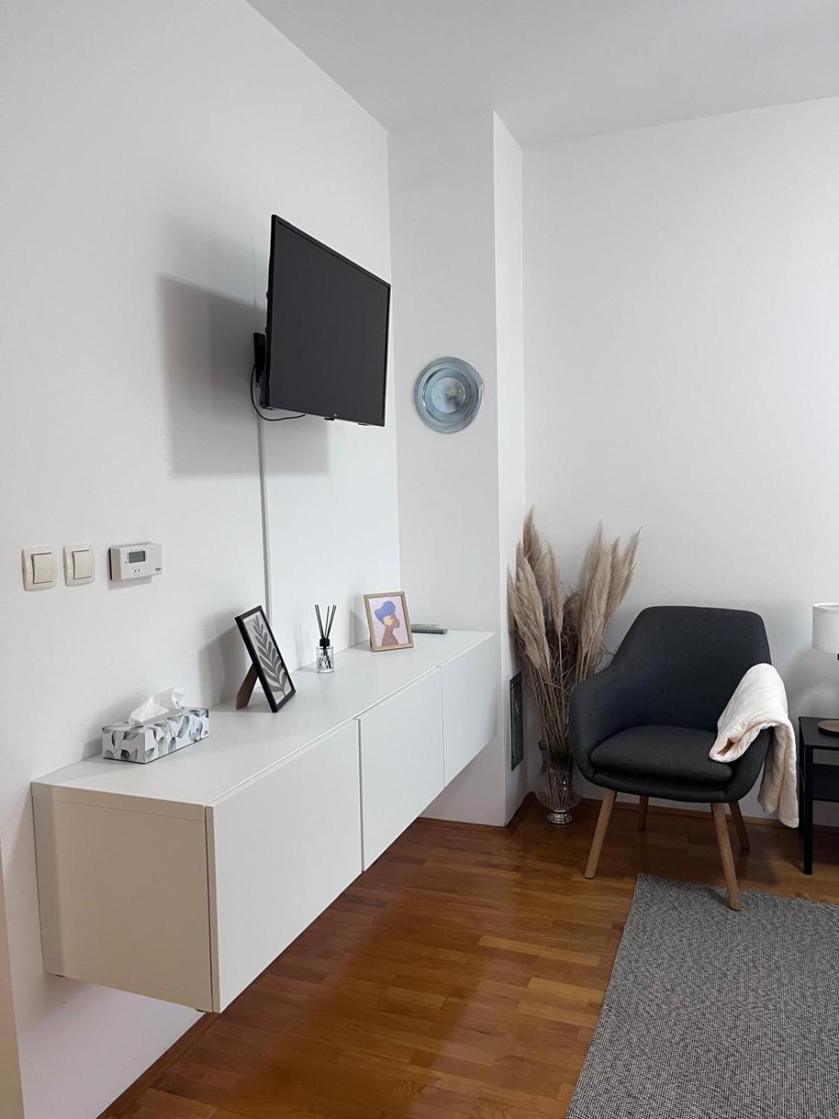 Studio Apartman - Sweet&Little Vrbovec Eksteriør bilde